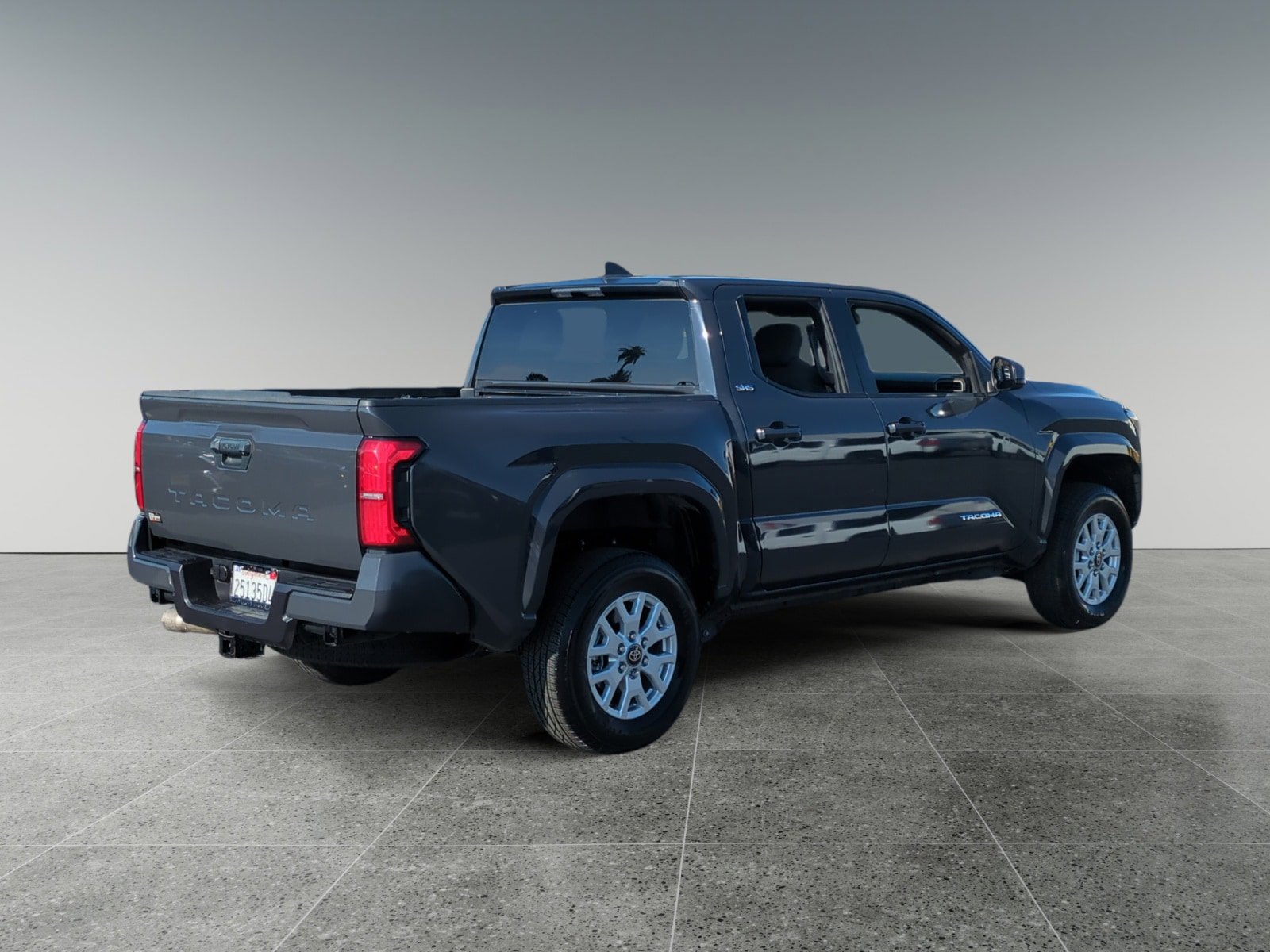 Used 2025 Toyota Tacoma SR5 RWD image 5