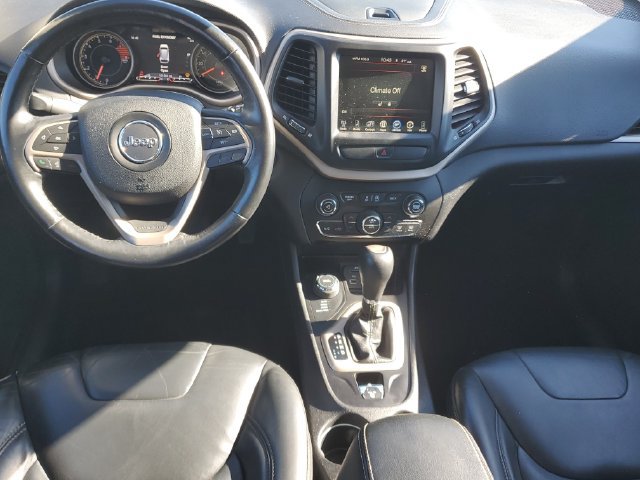 Used 2017 Jeep Cherokee Limited AWD/4WD image 12