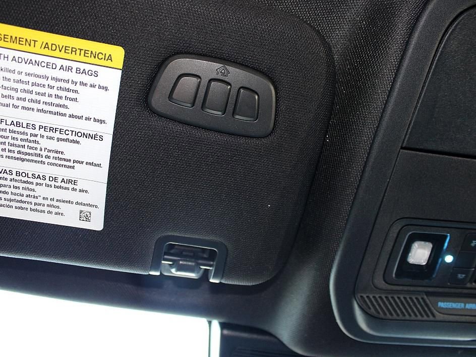 Used 2022 Ford Explorer ST w/ Equipment Group 401A AWD/4WD image 25