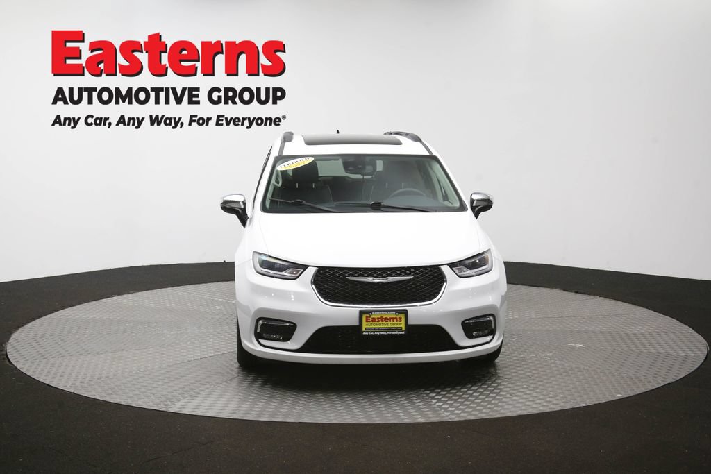 Used 2023 Chrysler Pacifica Limited FWD image 55