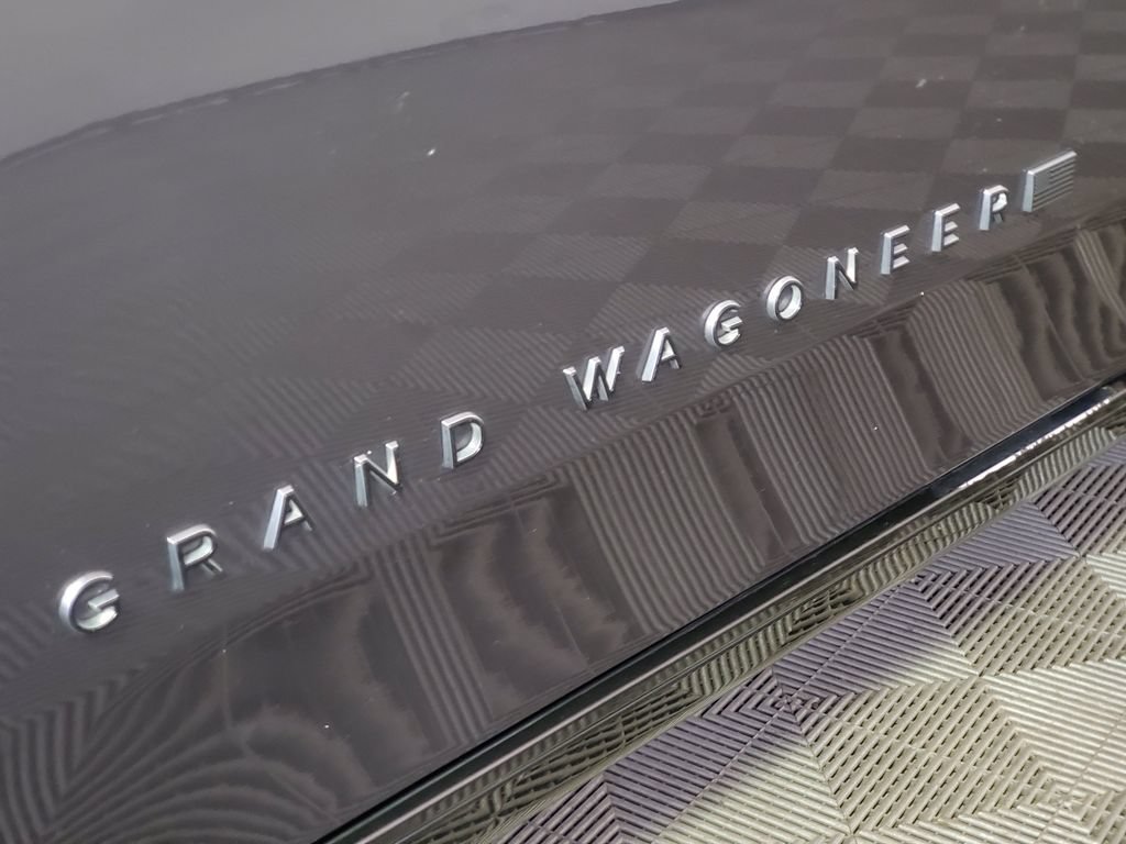 Used 2025 Jeep Grand Wagoneer L Series III w/ Rear Seat Video Group 1 AWD/4WD image 35