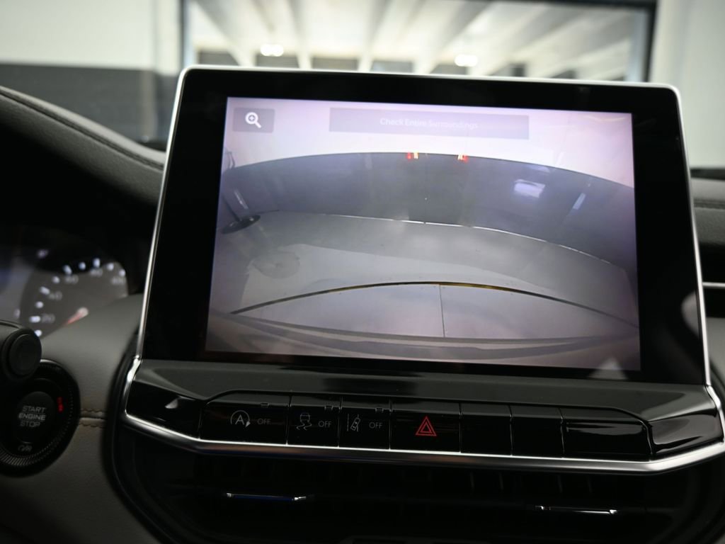 Used 2022 Jeep Compass Limited image 19