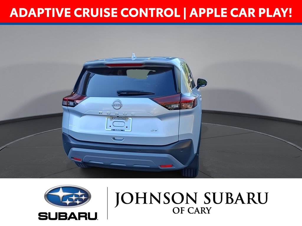 Used 2023 Nissan Rogue SV FWD image 3