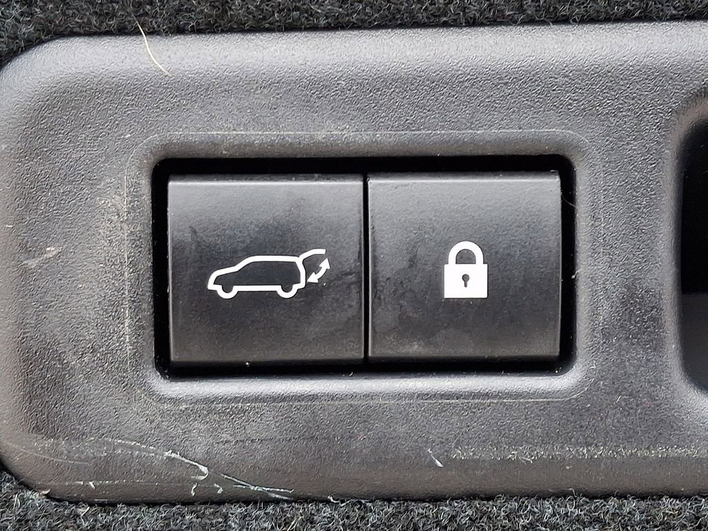 Used 2021 Lexus RX 350L Premium w/ Premium Package image 30