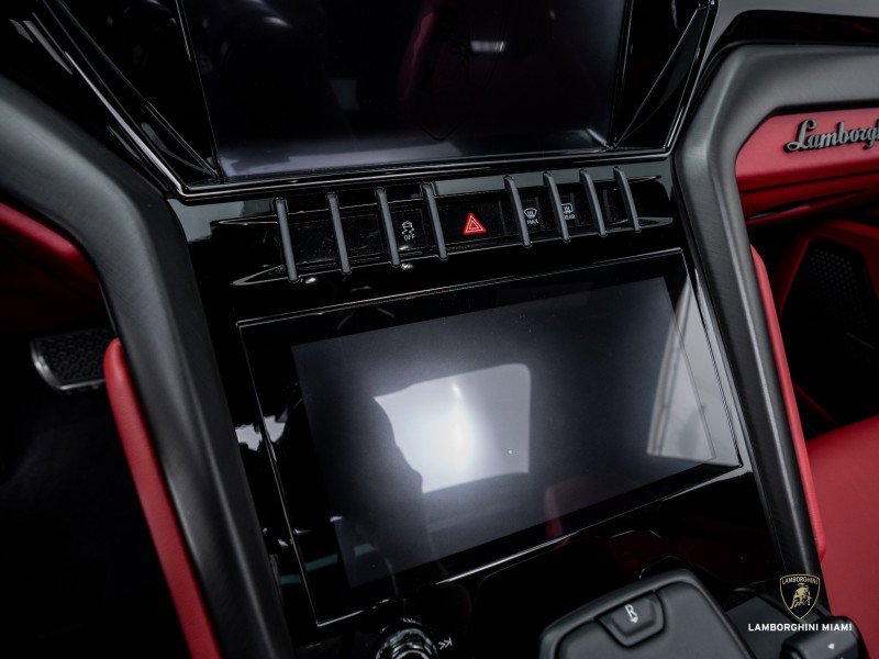 Used 2024 Lamborghini Urus S image 26