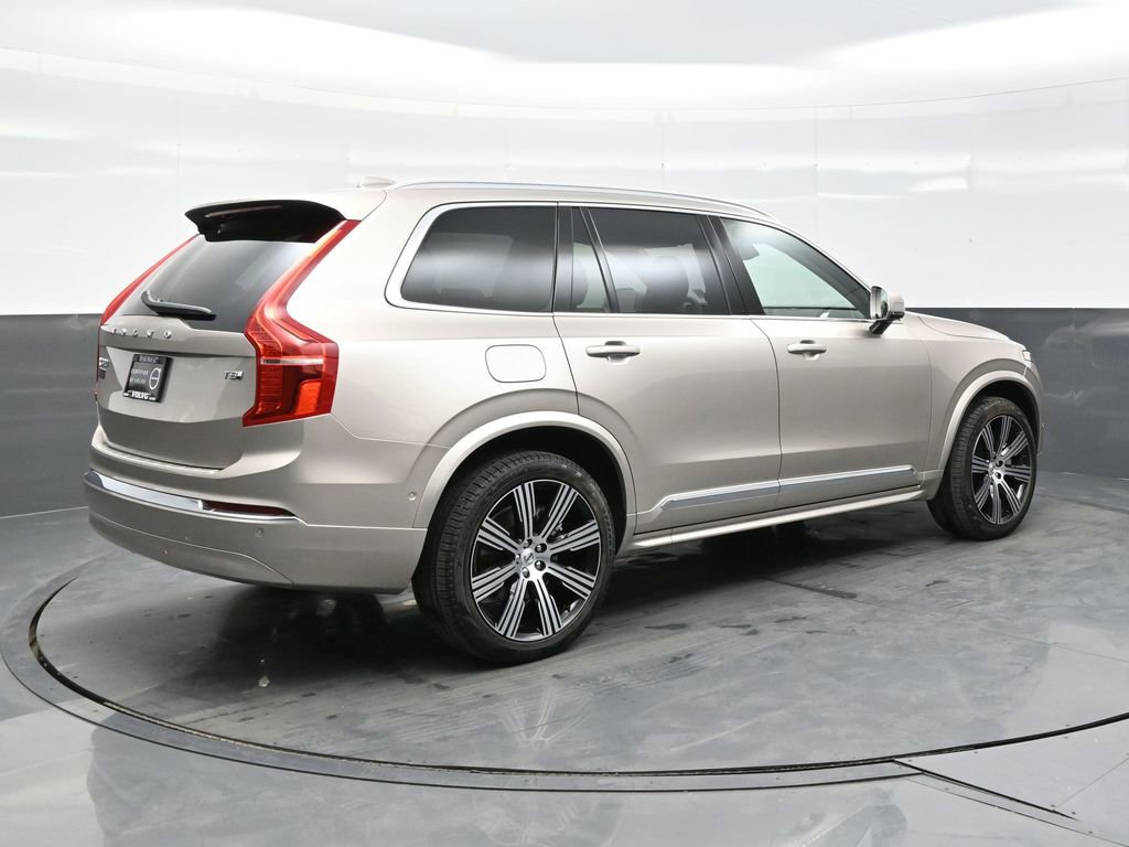 Used 2025 Volvo XC90 T8 Plus w/ Protection Package Premier image 7