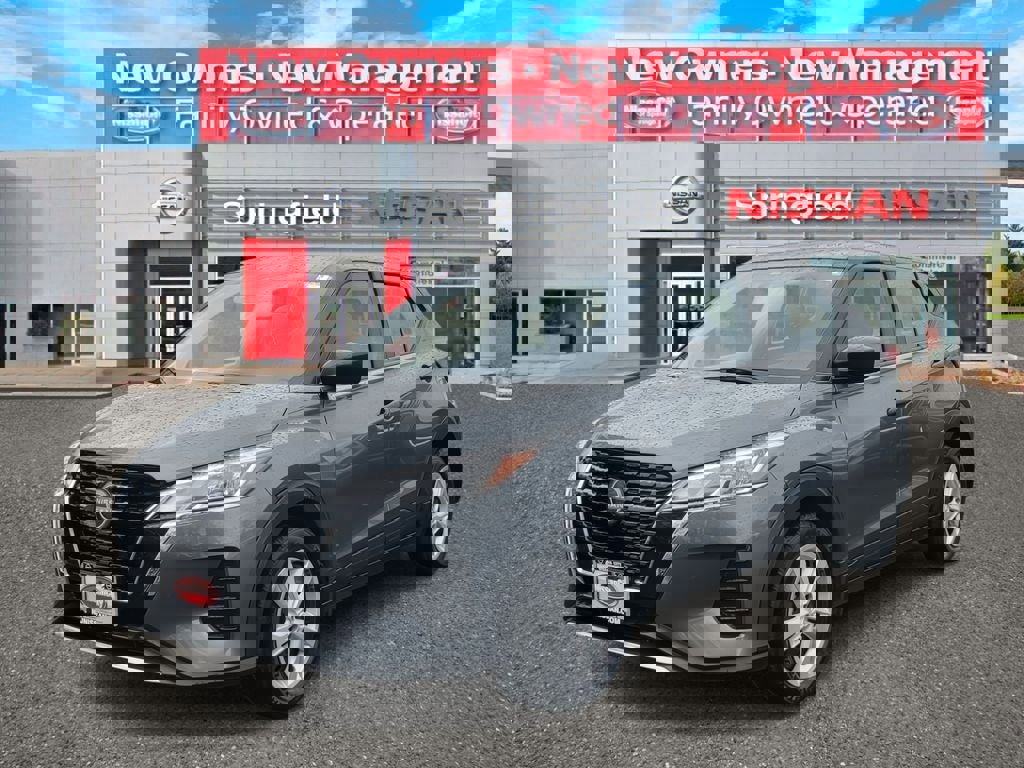 Used 2024 Nissan Kicks S FWD image 2