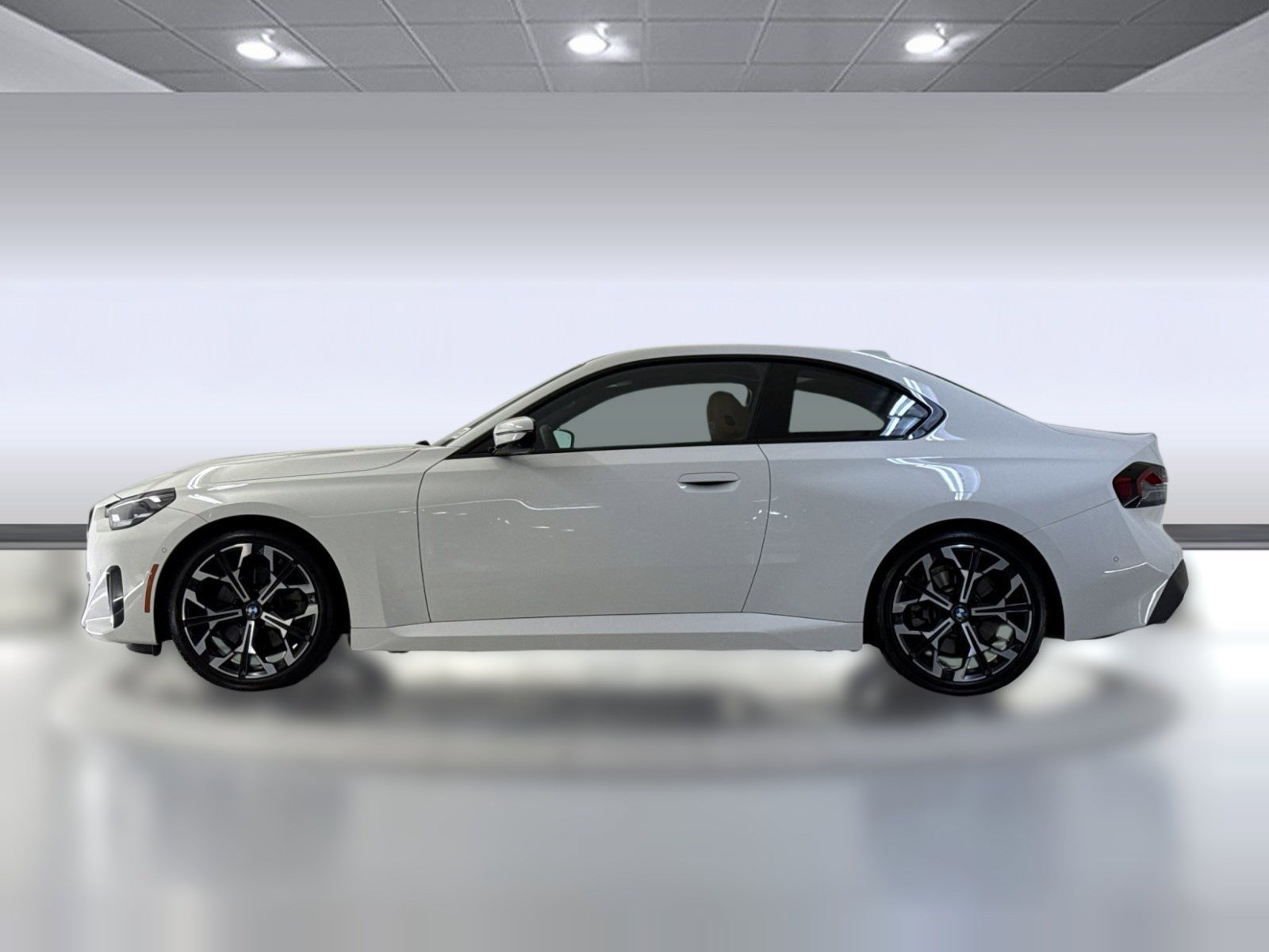 Used 2025 BMW 230i Coupe w/ Convenience Package RWD image 2