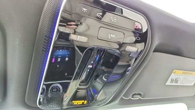 Used 2025 Mercedes-Benz GLC 350e 4MATIC image 55