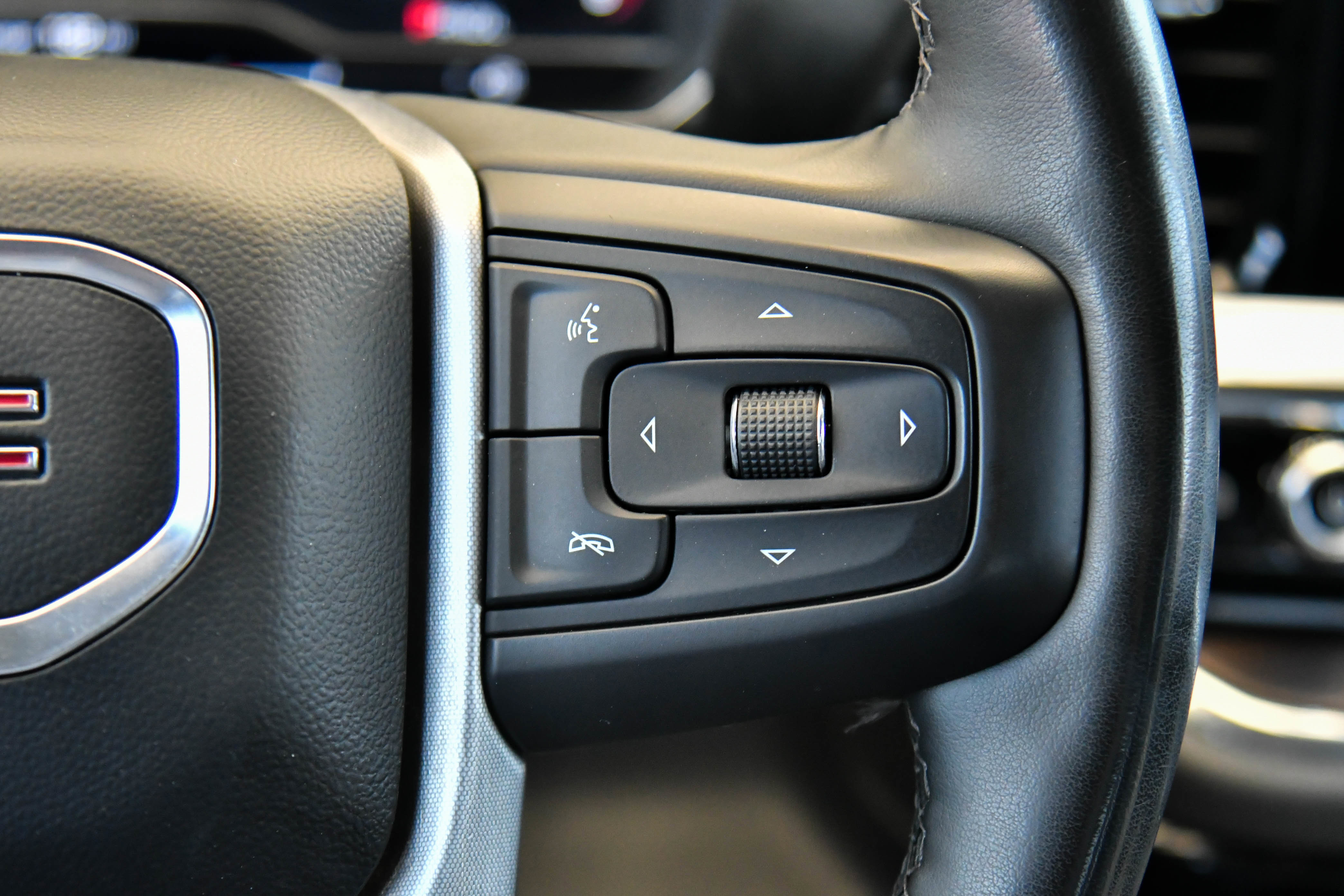 Used 2024 GMC Sierra 1500 SLT image 31
