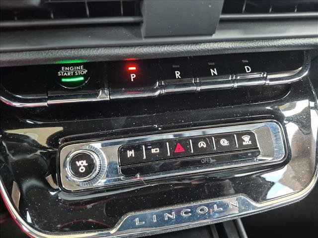 Used 2025 Lincoln Corsair FWD image 12
