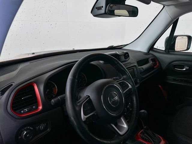 Used 2016 Jeep Renegade Trailhawk w/ Cold Weather Group image 9