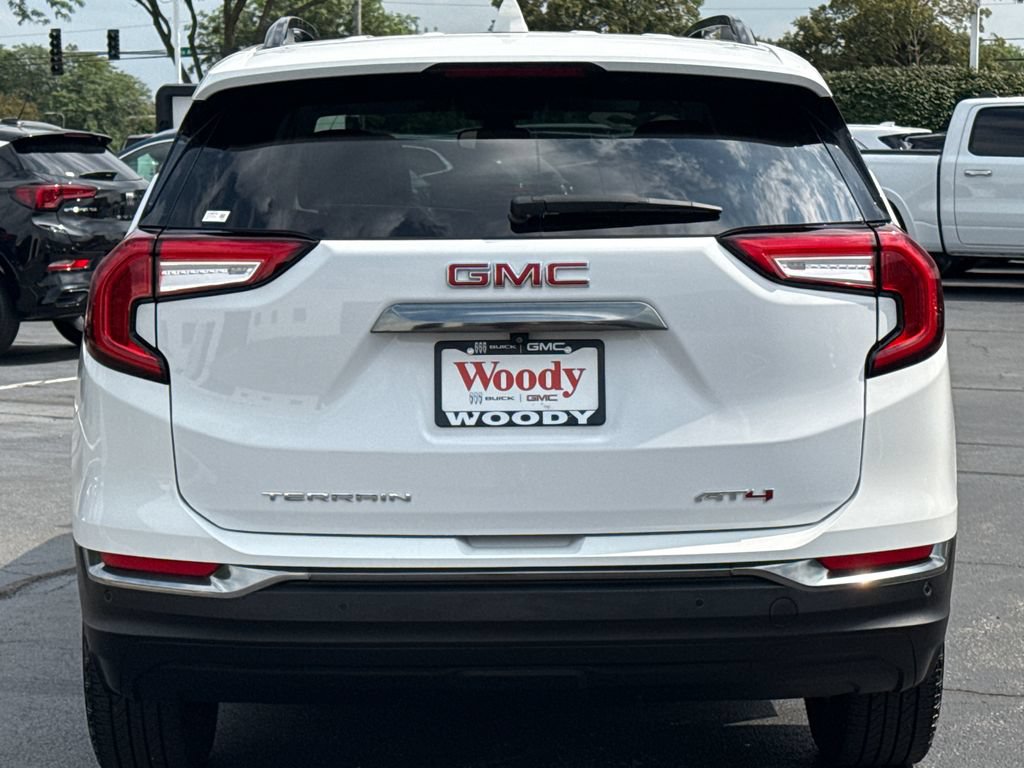 Used 2023 GMC Terrain AT4 w/ Infotainment Package II AWD/4WD image 9