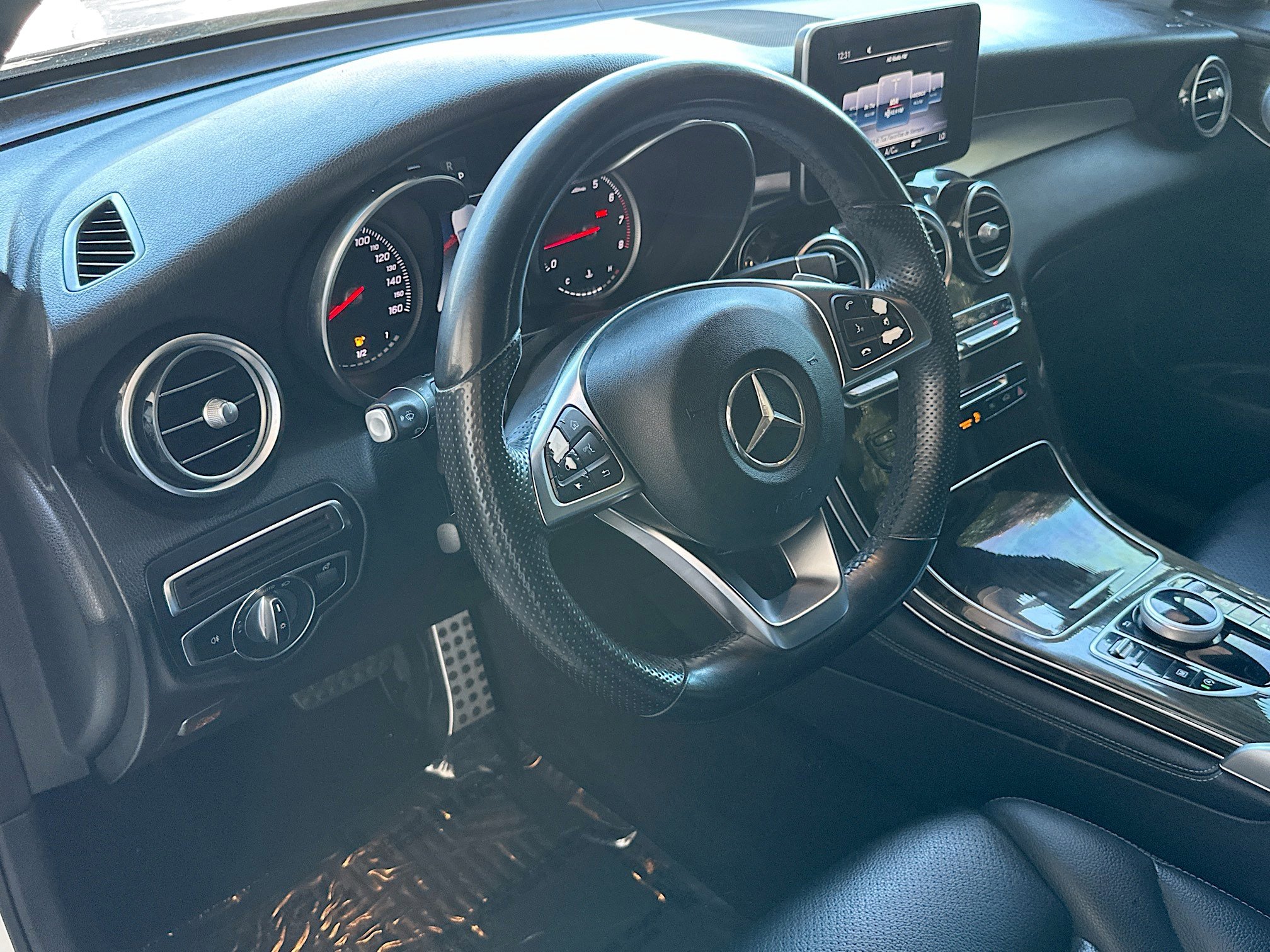 Used 2018 Mercedes-Benz GLC 300 4MATIC Coupe image 9