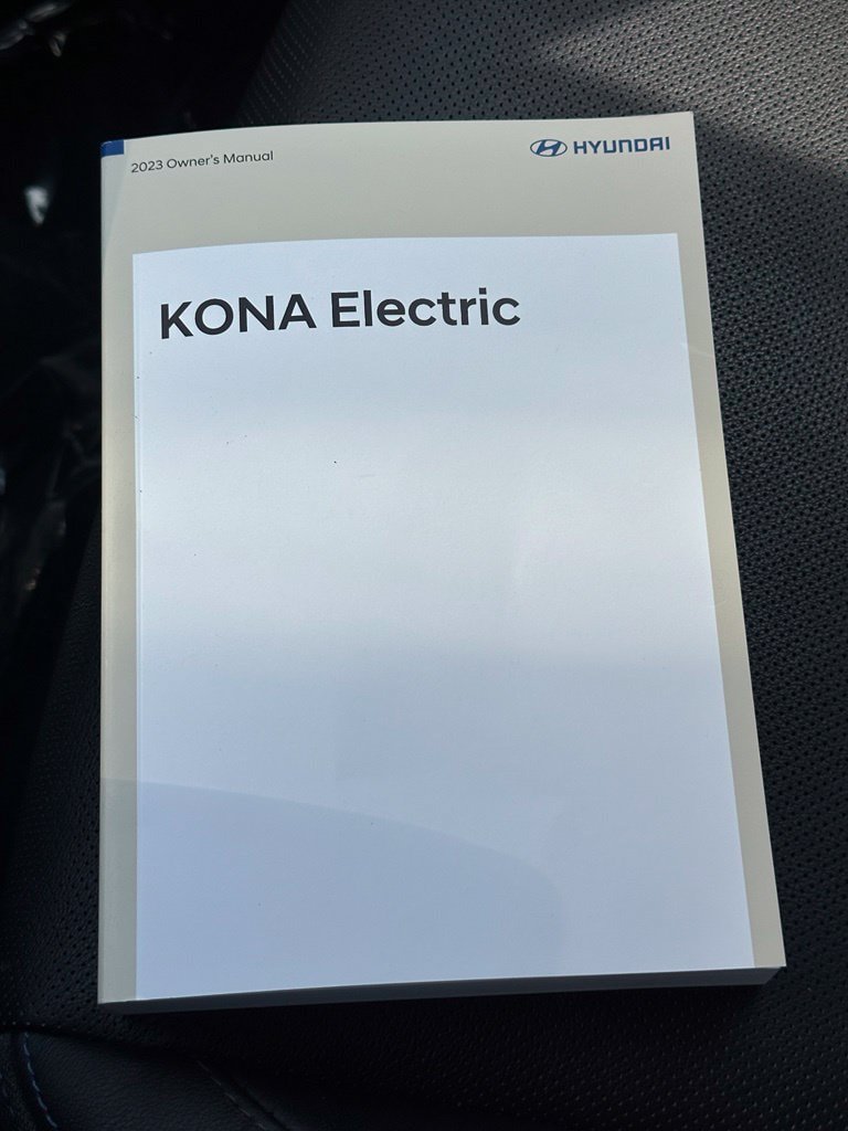 Used 2023 Hyundai Kona Limited FWD image 29