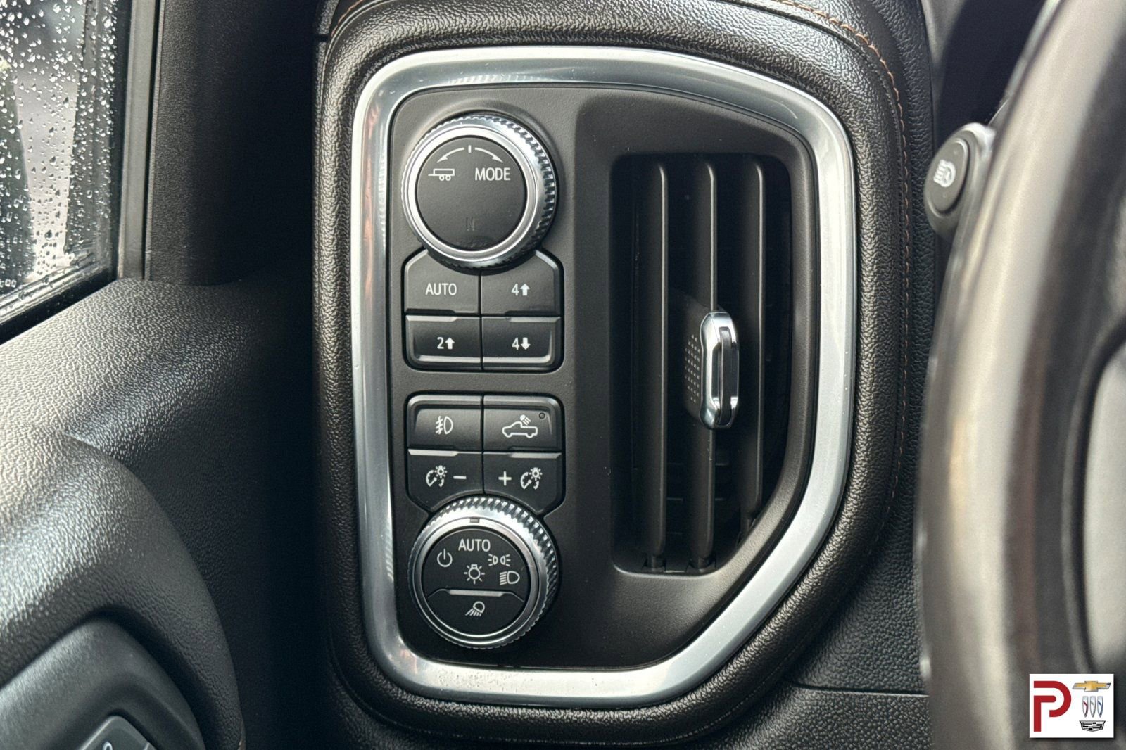 Used 2022 GMC Sierra 2500 AT4 w/ AT4 Premium Plus Package image 33