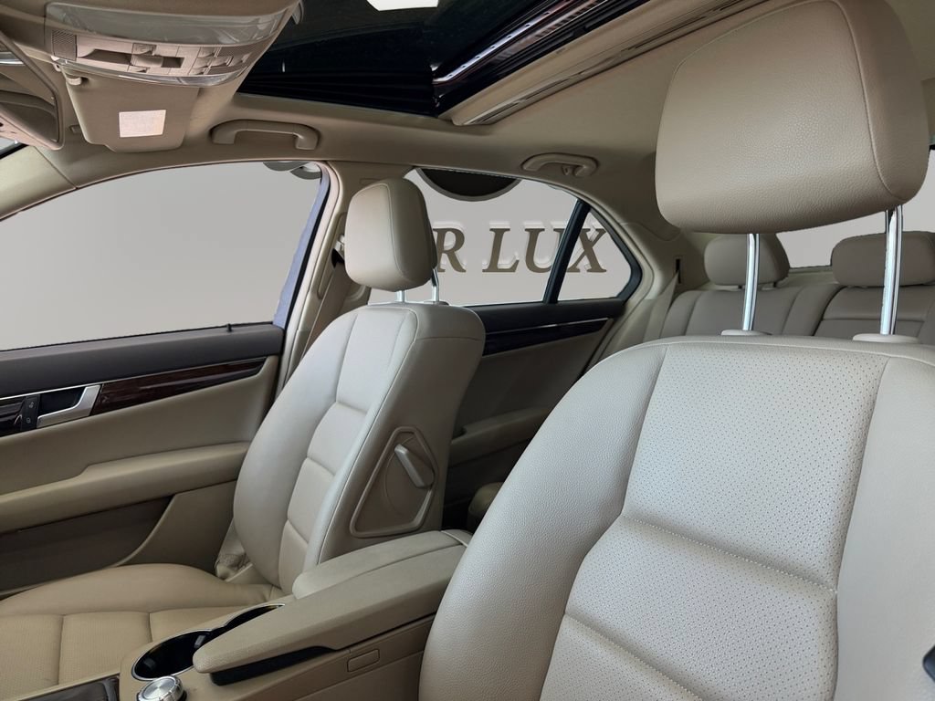 Used 2013 Mercedes-Benz C 350 Sport image 9