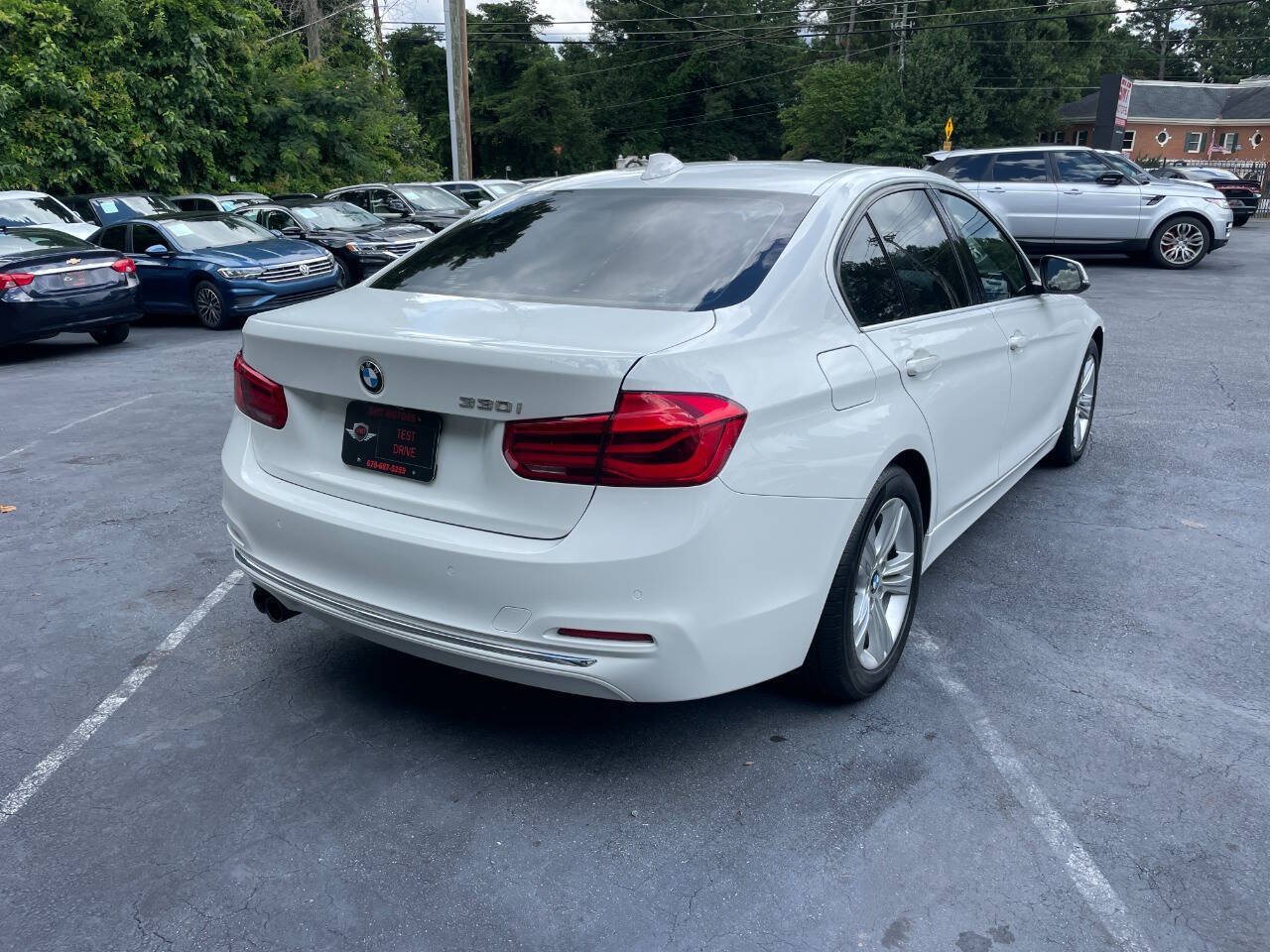 Used 2017 BMW 330i Sedan RWD image 6
