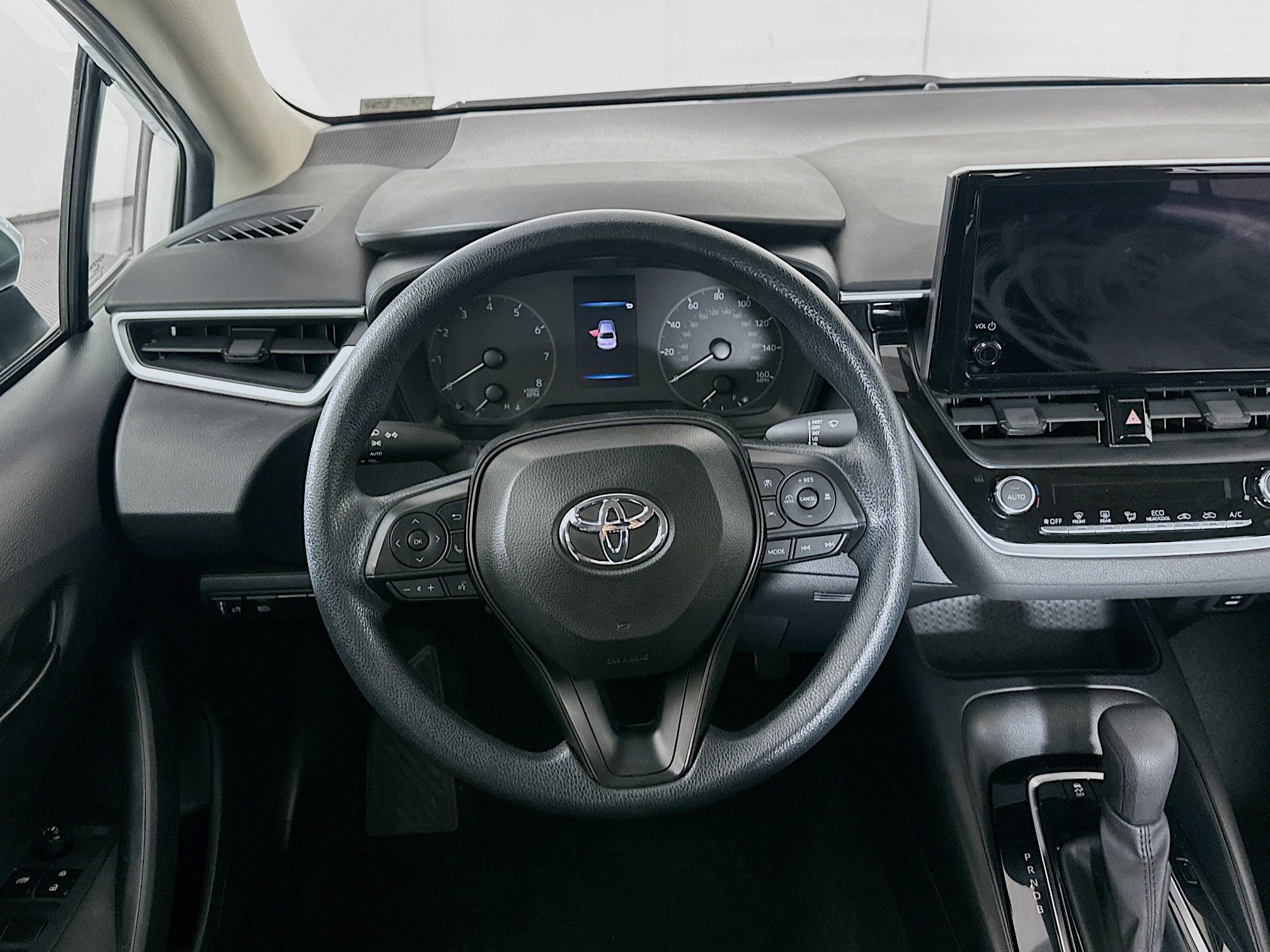 Used 2024 Toyota Corolla LE image 17