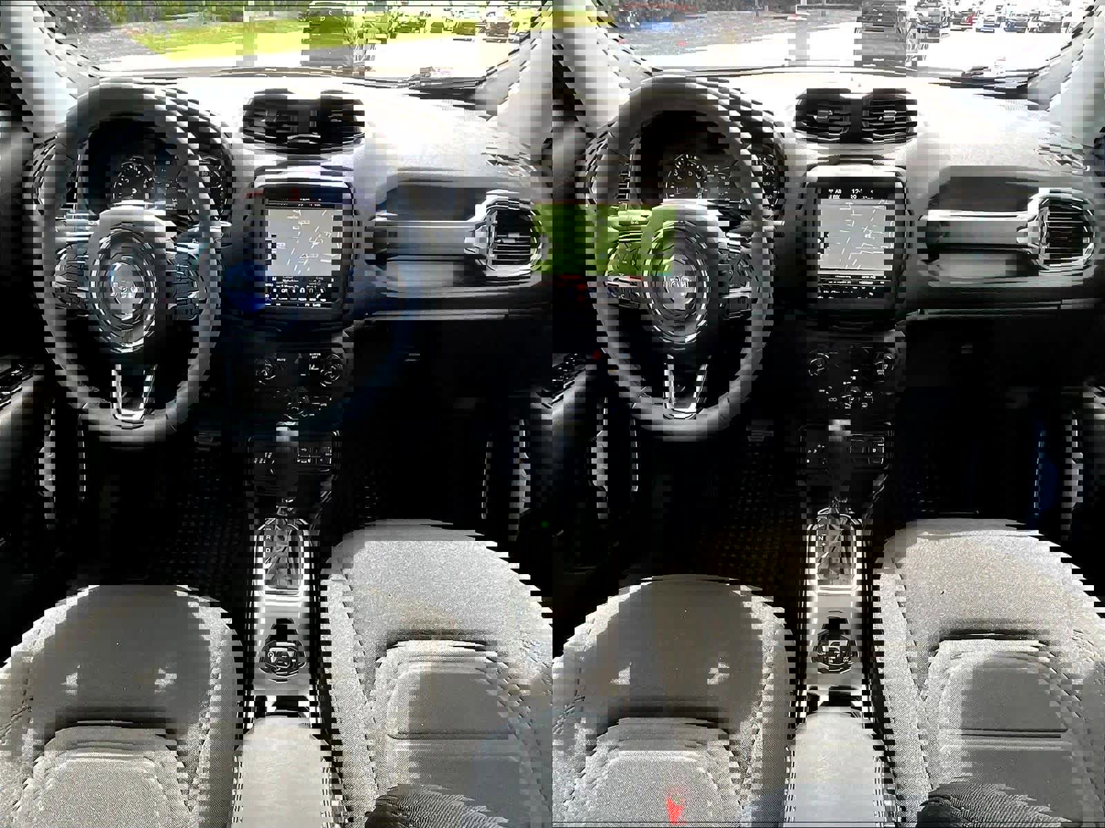 Used 2022 Jeep Renegade Latitude image 32