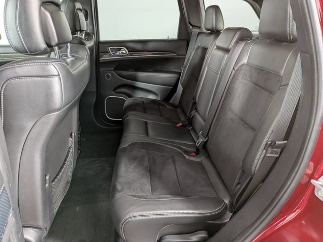 Used 2015 Jeep Grand Cherokee SRT w/ Trailer Tow Group IV AWD/4WD image 27