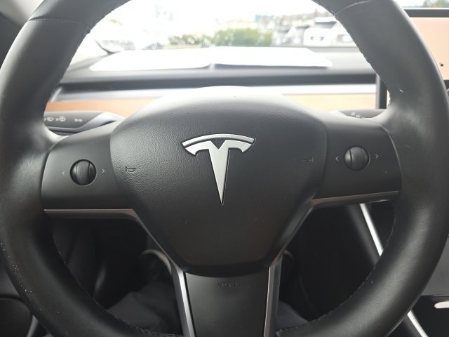 Used 2019 Tesla Model 3 Long Range image 11