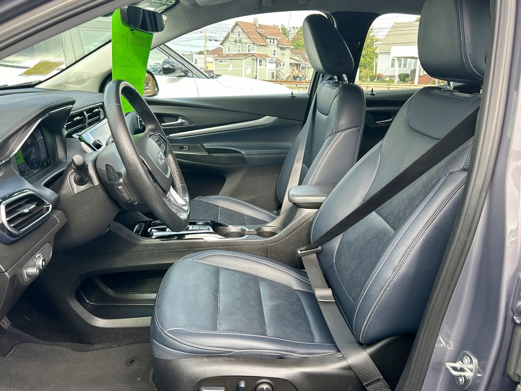 Certified 2023 Chevrolet Bolt EUV Premier w/ Sun & Sound Package image 22
