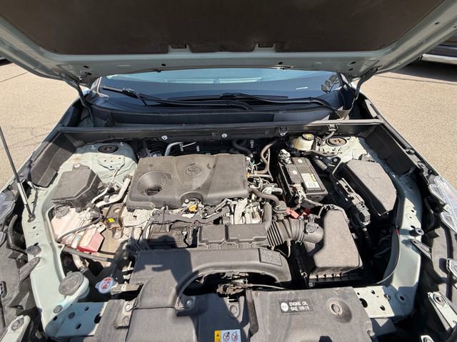 Used 2021 Toyota RAV4 XLE image 12