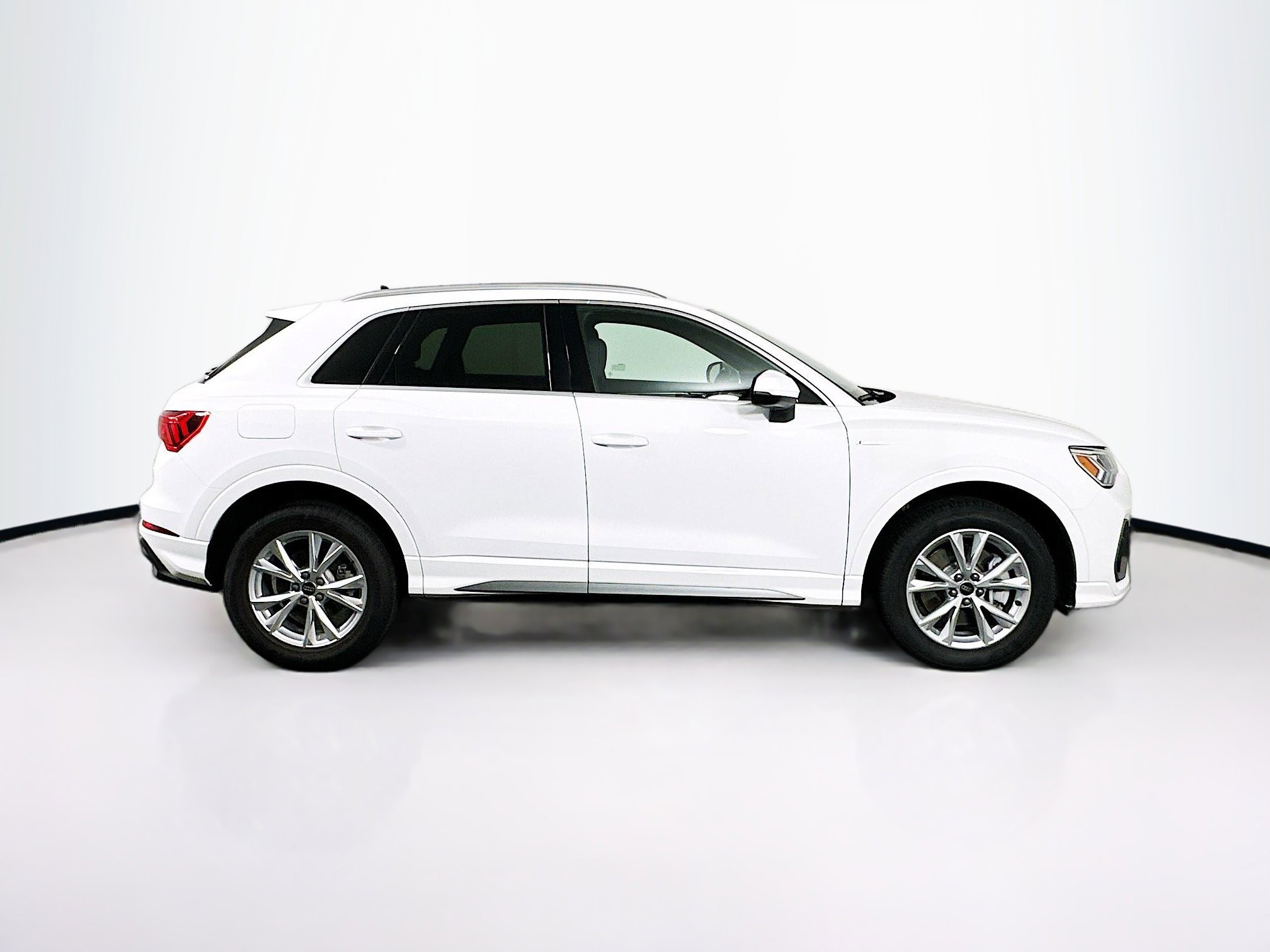 Used 2024 Audi Q3 2.0T Premium AWD/4WD image 10