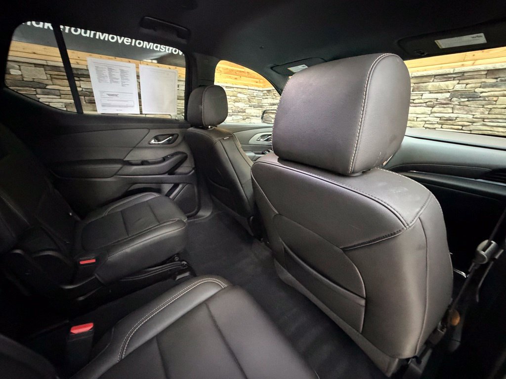 Used 2023 Chevrolet Traverse LT w/ LPO, Floor Liner Package AWD/4WD image 47