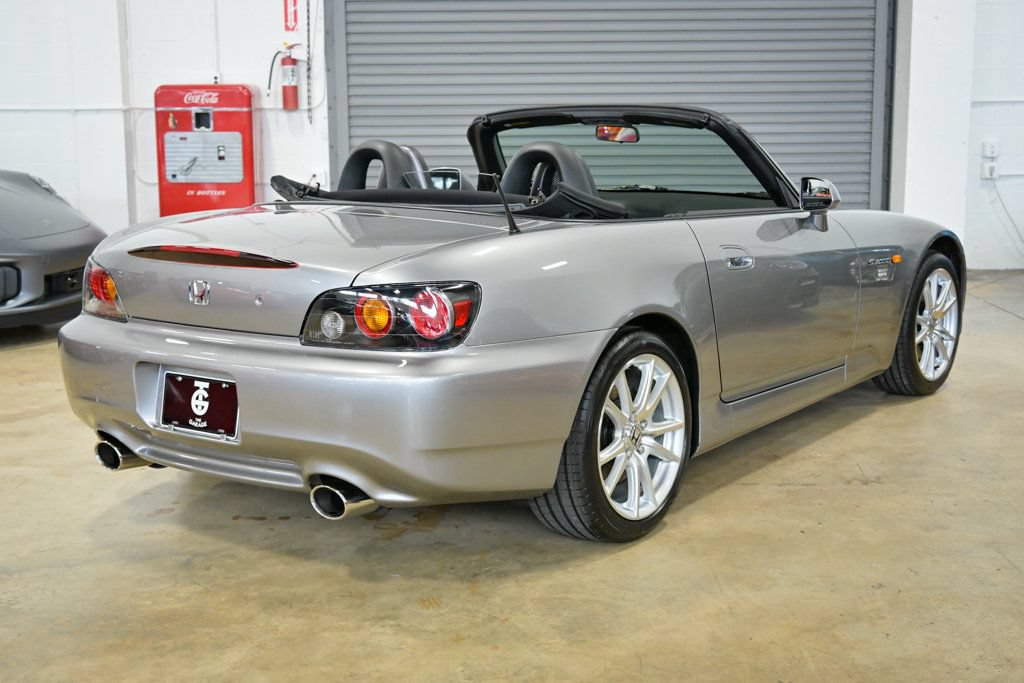Used 2005 Honda S2000 image 18