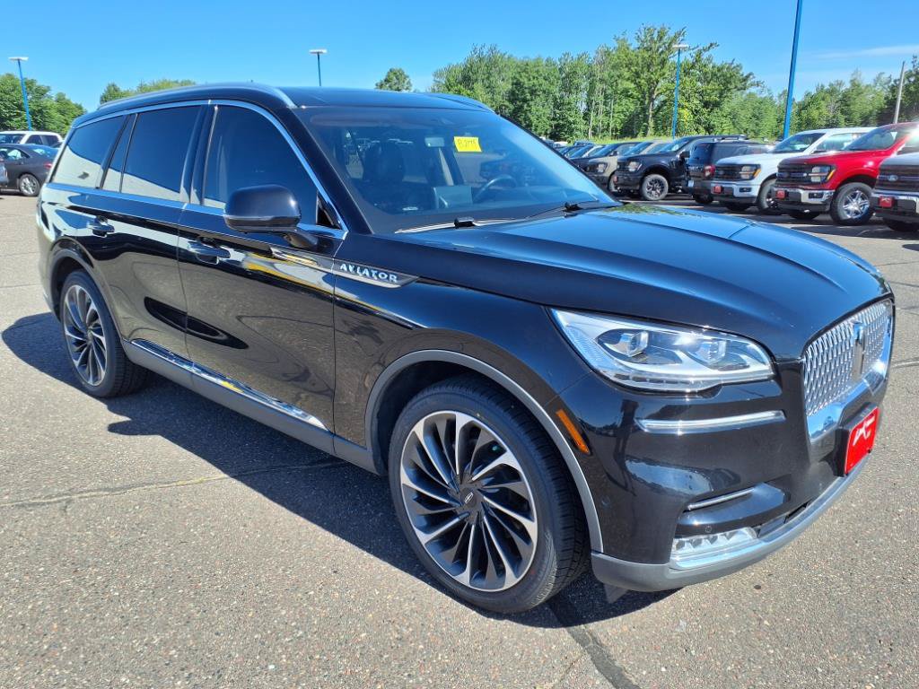 Used 2022 Lincoln Aviator Reserve w/ Equipment Group 201A AWD/4WD image 8