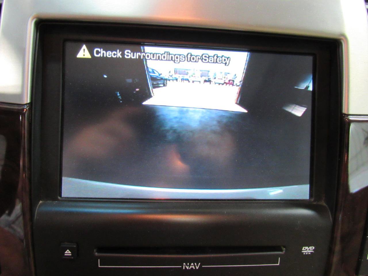 Used 2010 Cadillac Escalade Luxury AWD/4WD image 25