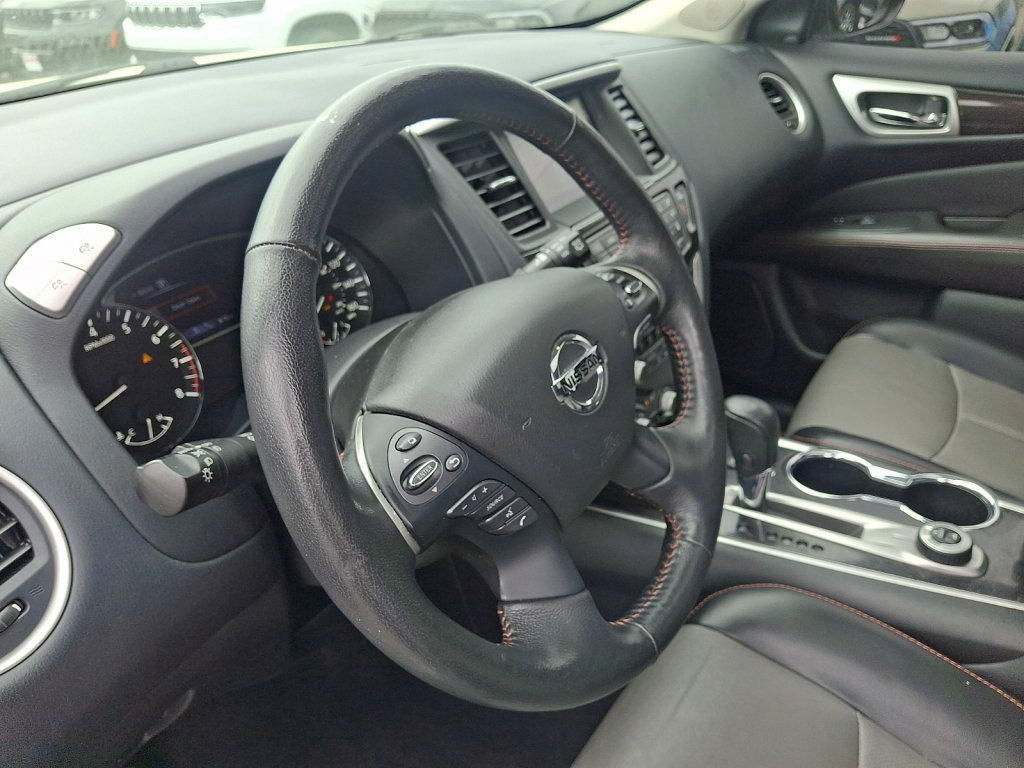 Used 2020 Nissan Pathfinder SL image 24