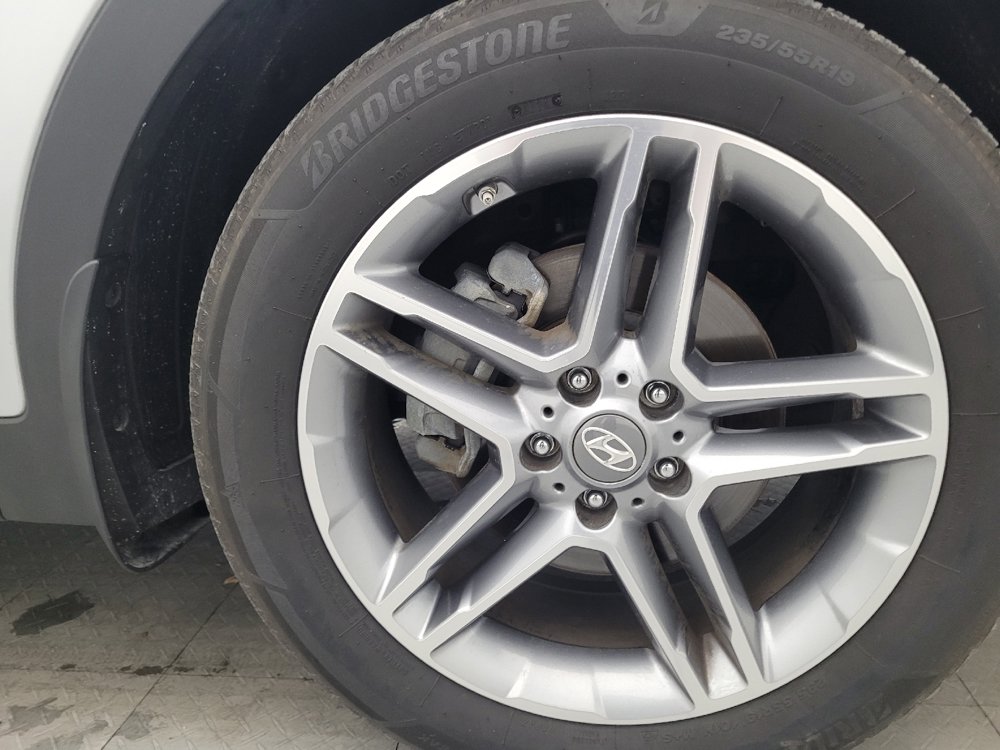Used 2018 Hyundai Santa Fe Limited w/ Cargo Package FWD image 31