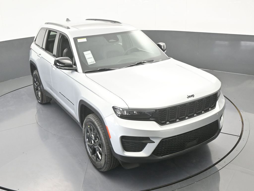 New 2025 Jeep Grand Cherokee Altitude image 48