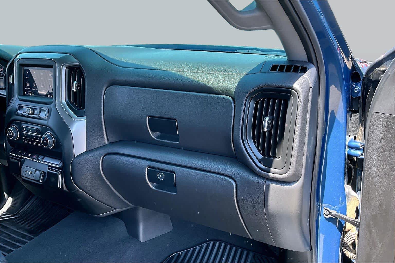 Used 2024 Chevrolet Silverado 1500 Custom w/ Turbomax Blackout Package AWD/4WD image 19