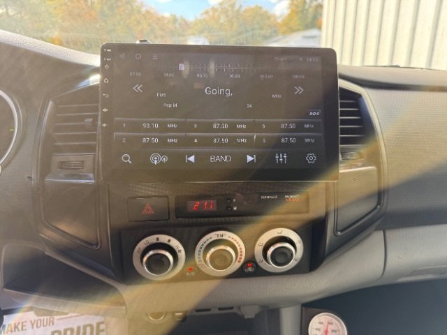 Used 2011 Toyota Tacoma 2WD Double Cab w/ Convenience Pkg image 24