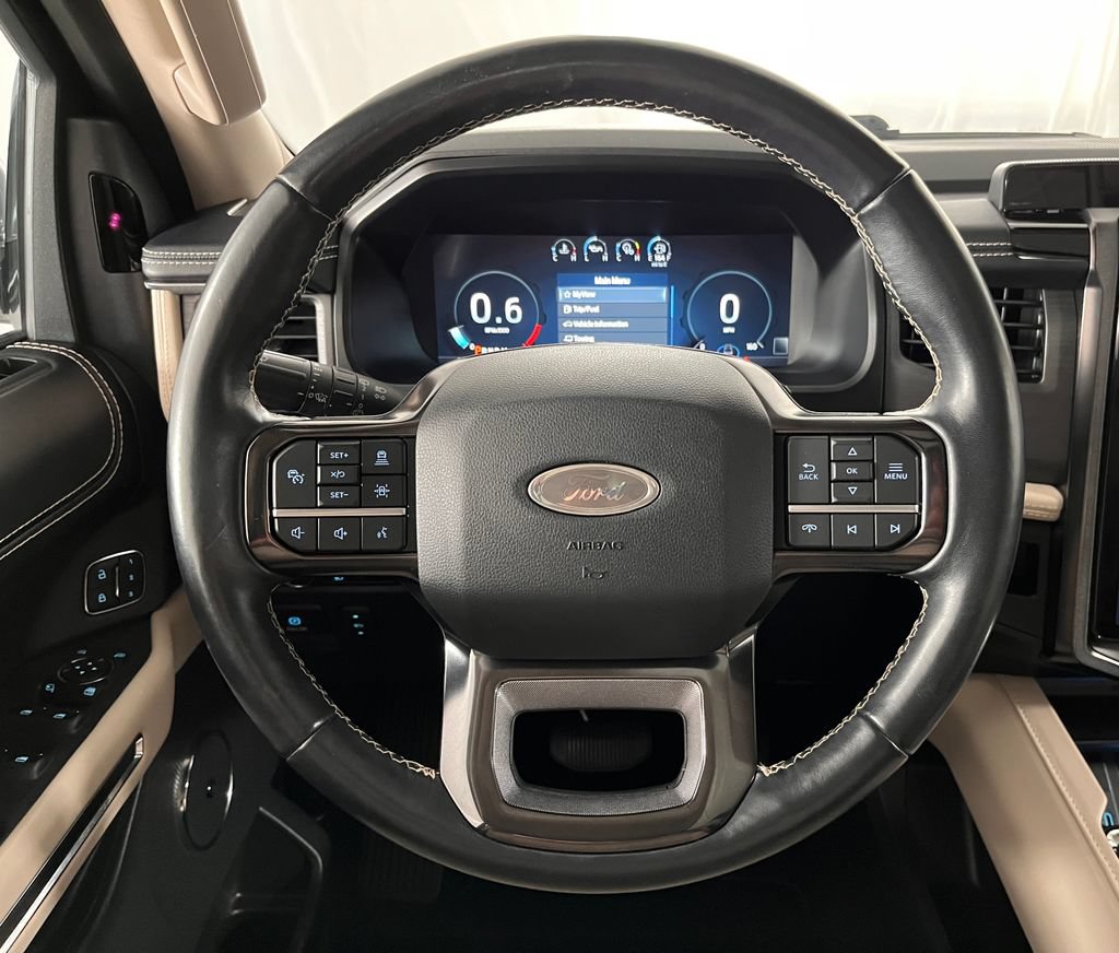Used 2023 Ford Expedition Platinum AWD/4WD image 22