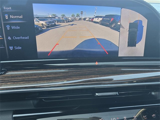 Used 2023 Cadillac Escalade Premium Luxury image 24