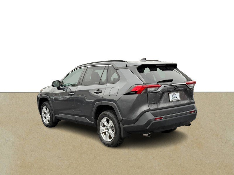 Used 2021 Toyota RAV4 XLE image 4