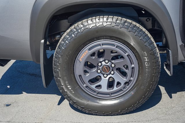 New 2026 Nissan Frontier Pro-X w/ Pro-X Convenience Package image 9