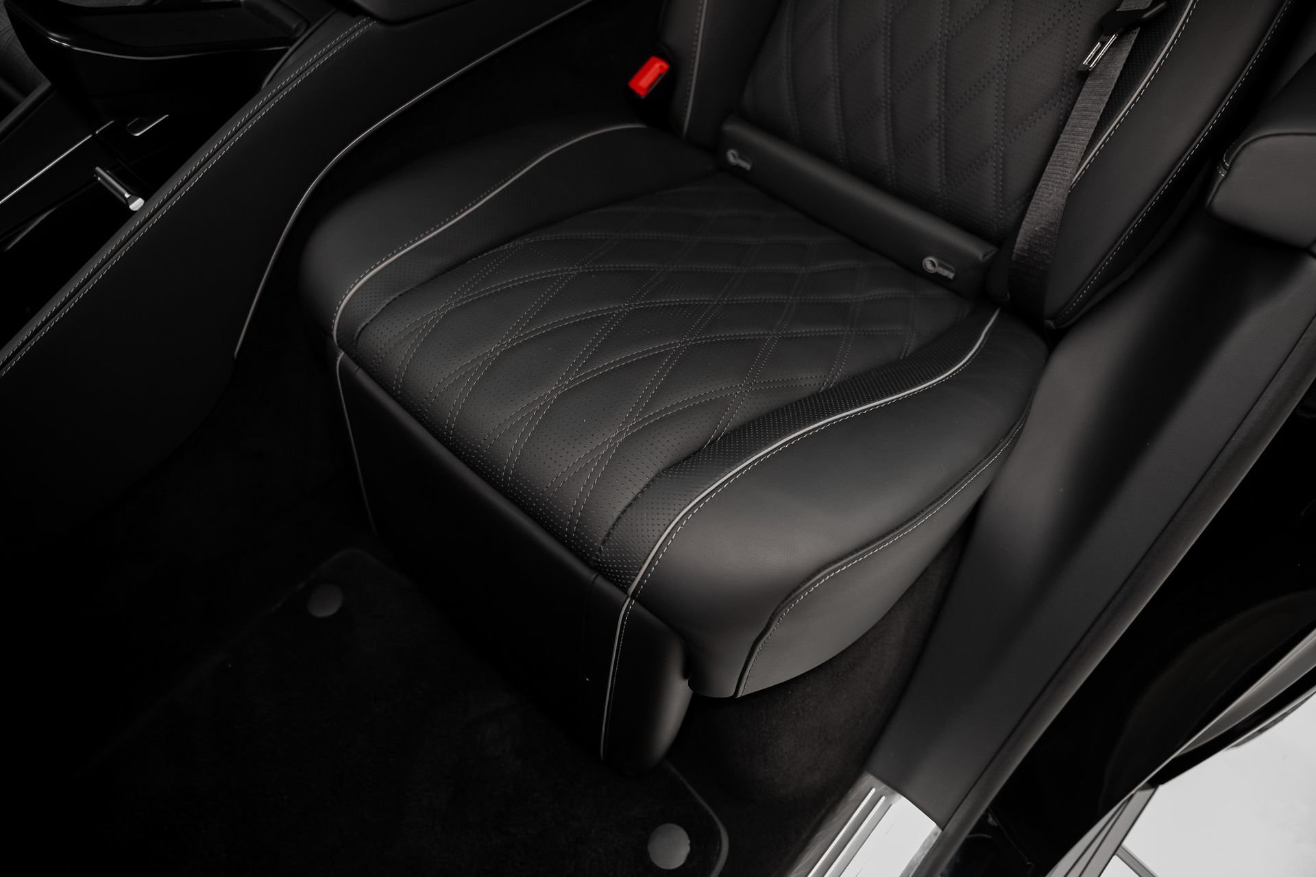 Used 2024 Mercedes-Benz Maybach GLS 600 4MATIC image 74