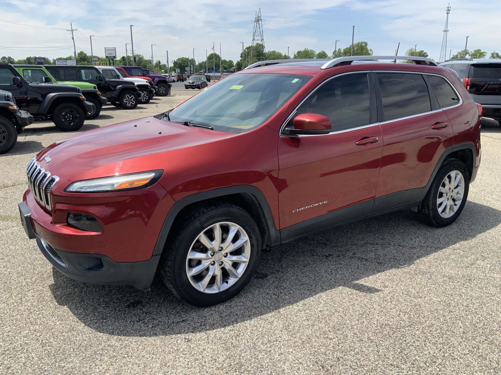 Used 2016 Jeep Cherokee Limited AWD/4WD image 4