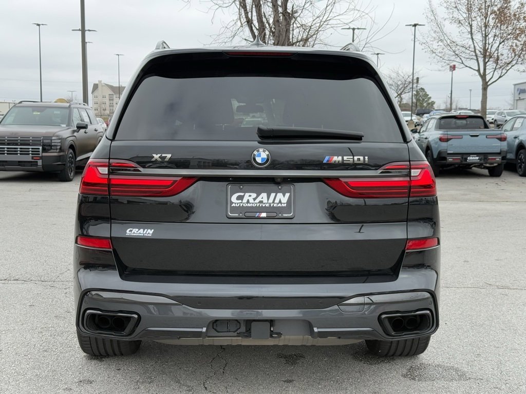 Used 2021 BMW X7 M50i image 6