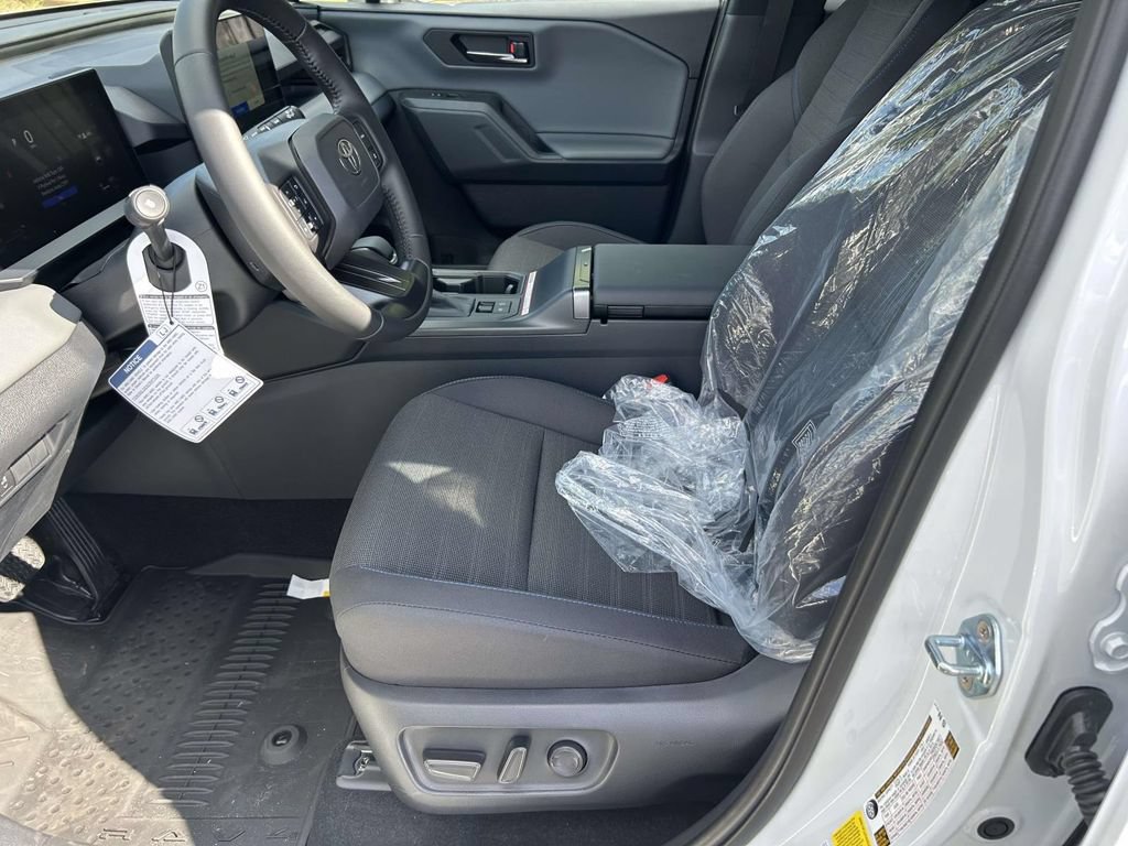 New 2026 Toyota RAV4 SE AWD/4WD image 15