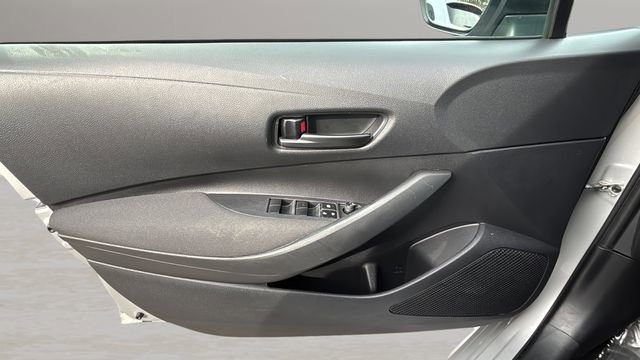 Used 2023 Toyota Corolla LE image 16