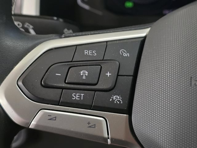 Used 2022 Volkswagen Atlas SEL AWD/4WD image 35