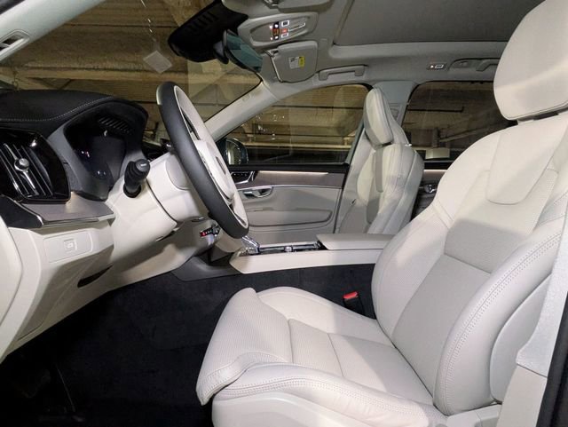 New 2026 Volvo XC90 B6 Ultra w/ Protection Package image 12