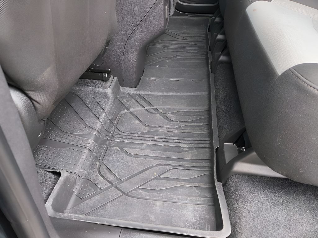 Used 2024 Chevrolet Equinox LS w/ LS Convenience Package FWD image 22